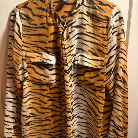 Forever 21 Tiger Print Sheer Button Up Blouse Long Sleeve Size S - Picture 4 of 10